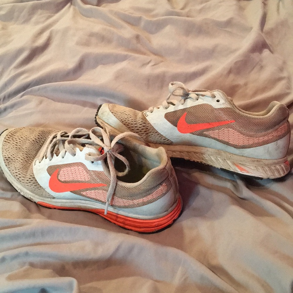 nike running shoes